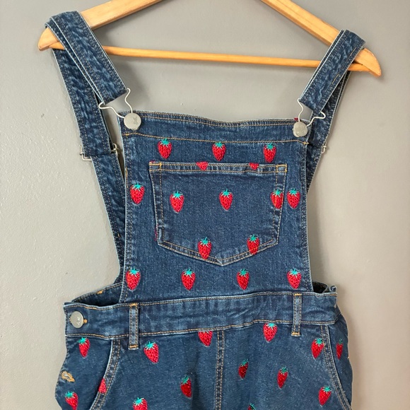 HELL BUNNY Strawberry Denim Pinafore Dress Pinup Novelty Embroidered Size M - Picture 6 of 11
